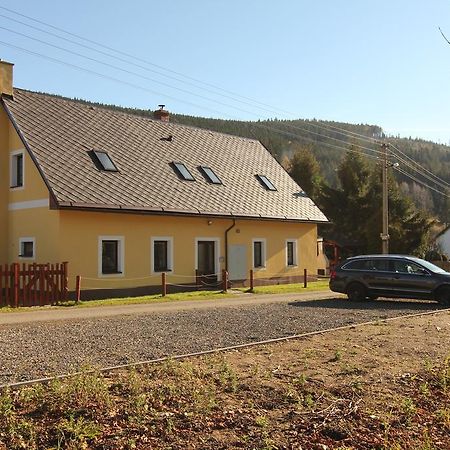 Apartment Ostružná الغرفة الصورة