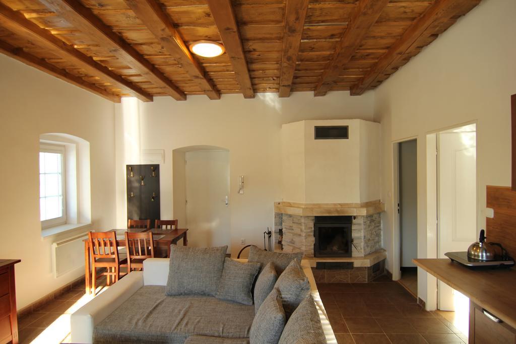 Apartment Ostružná الغرفة الصورة